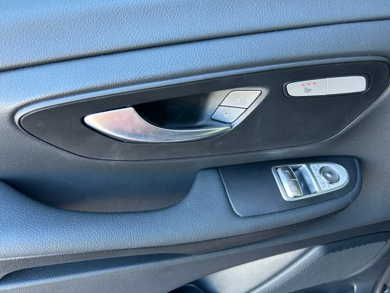 Mercedes-Benz V 220 d Kompakt 9GT*MBUX*AHK*DISTR*KAMERA 10