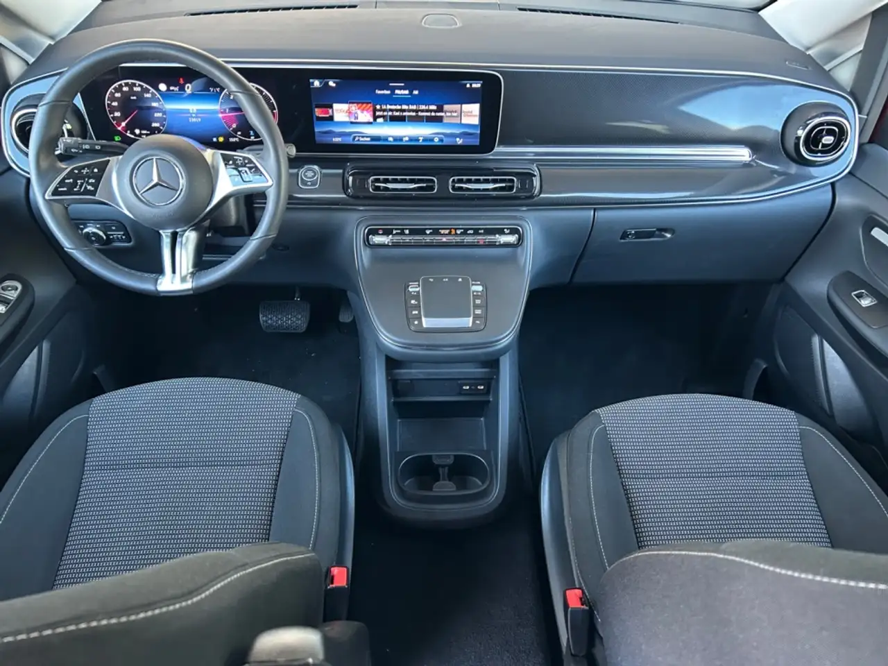 Mercedes-Benz V 220 d Kompakt 9GT*MBUX*AHK*DISTR*KAMERA 4