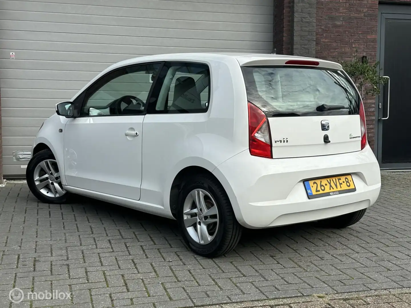 SEAT Mii 1.0 Style Chic | Airco | Elektrische ramen Wit - 2