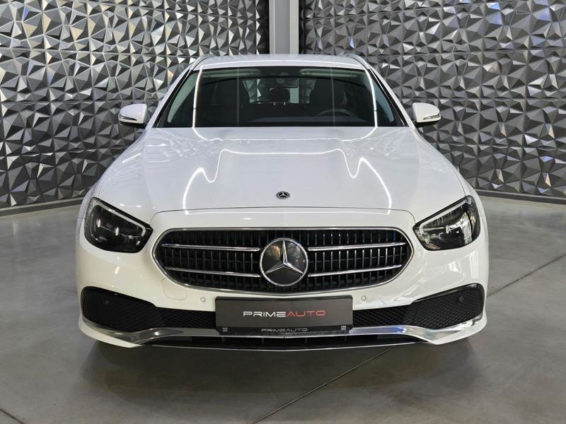 Mercedes-Benz E 300 de T Avantgarde MBUX*SPURPAKET*KEYLESS*LED* — photo 2