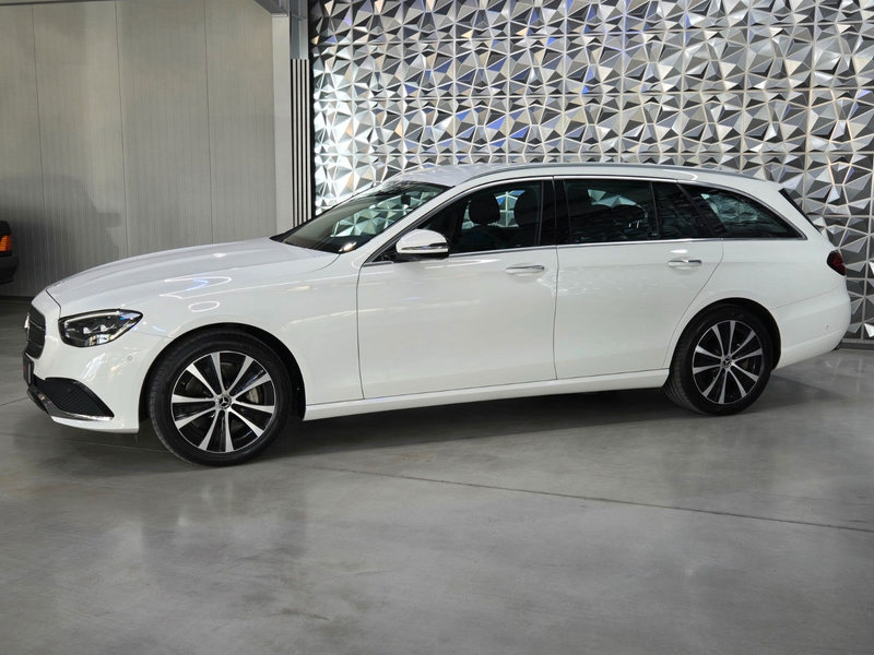 Mercedes-Benz E 300 de T Avantgarde MBUX*SPURPAKET*KEYLESS*LED* — photo 8