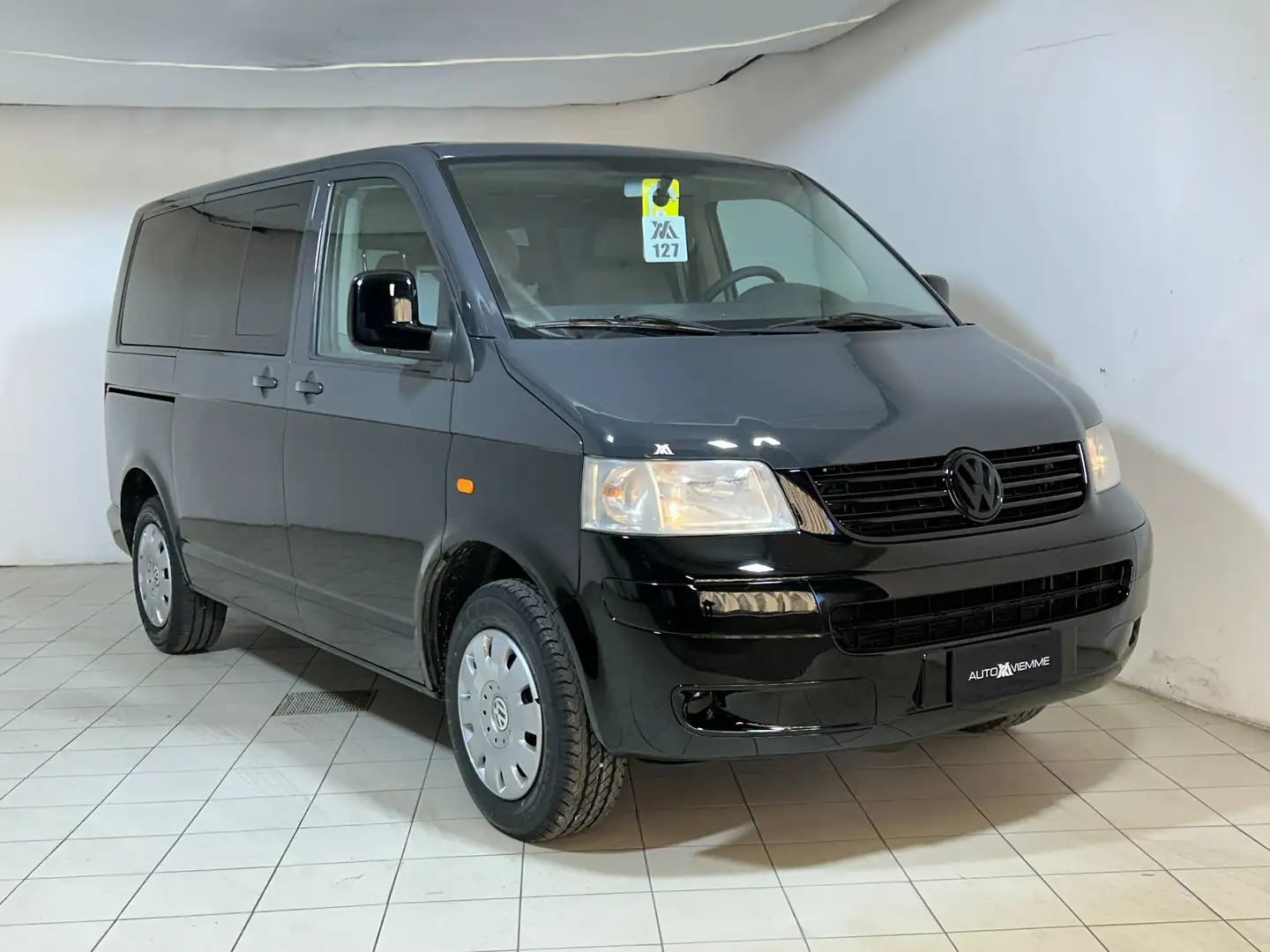 Volkswagen Transporter Carevelle 9 posti + gancio traino Černá - 1
