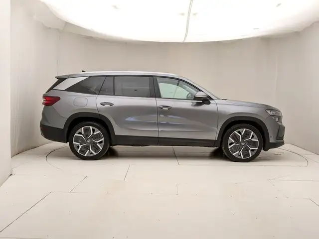 Skoda Kodiaq view 3