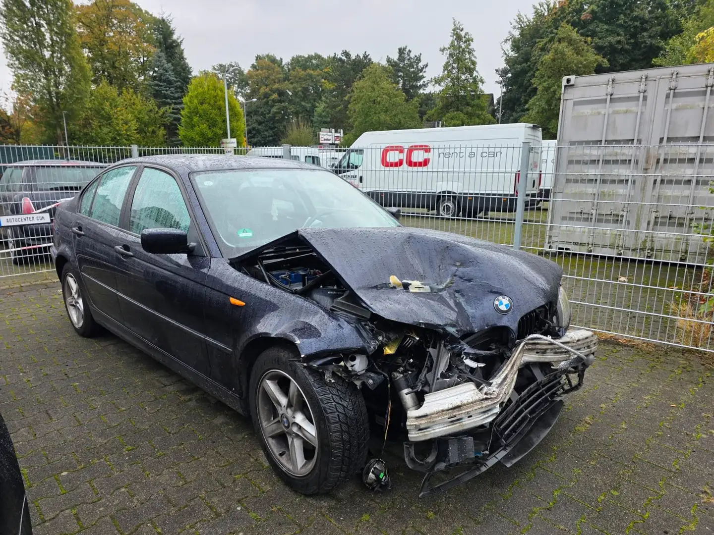 BMW 318 318i Blau - 2