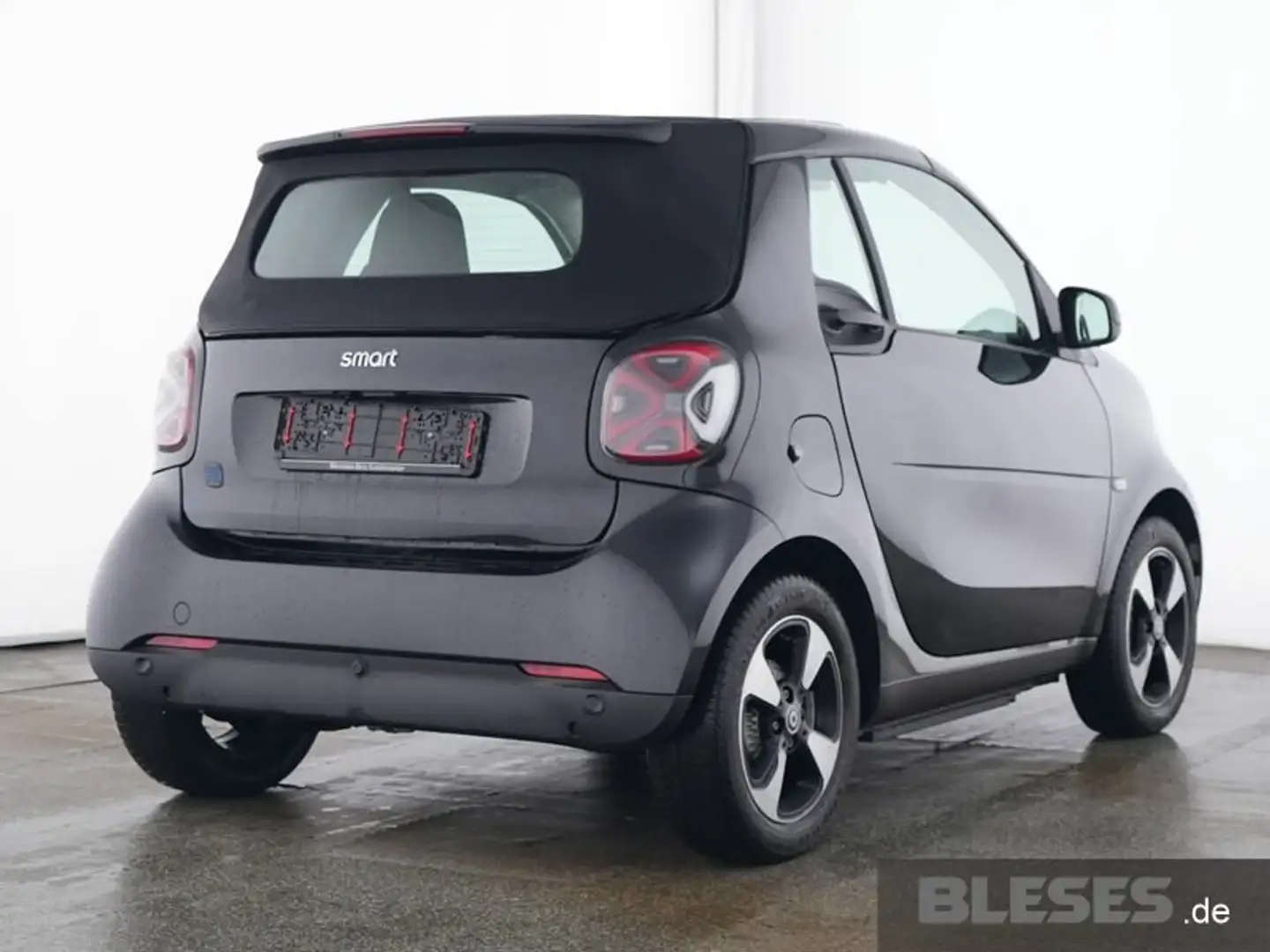 smart forTwo fortwo EQ Cabrio Exklusive Plus+22kW+Kamera+JBL BC Noir - 2
