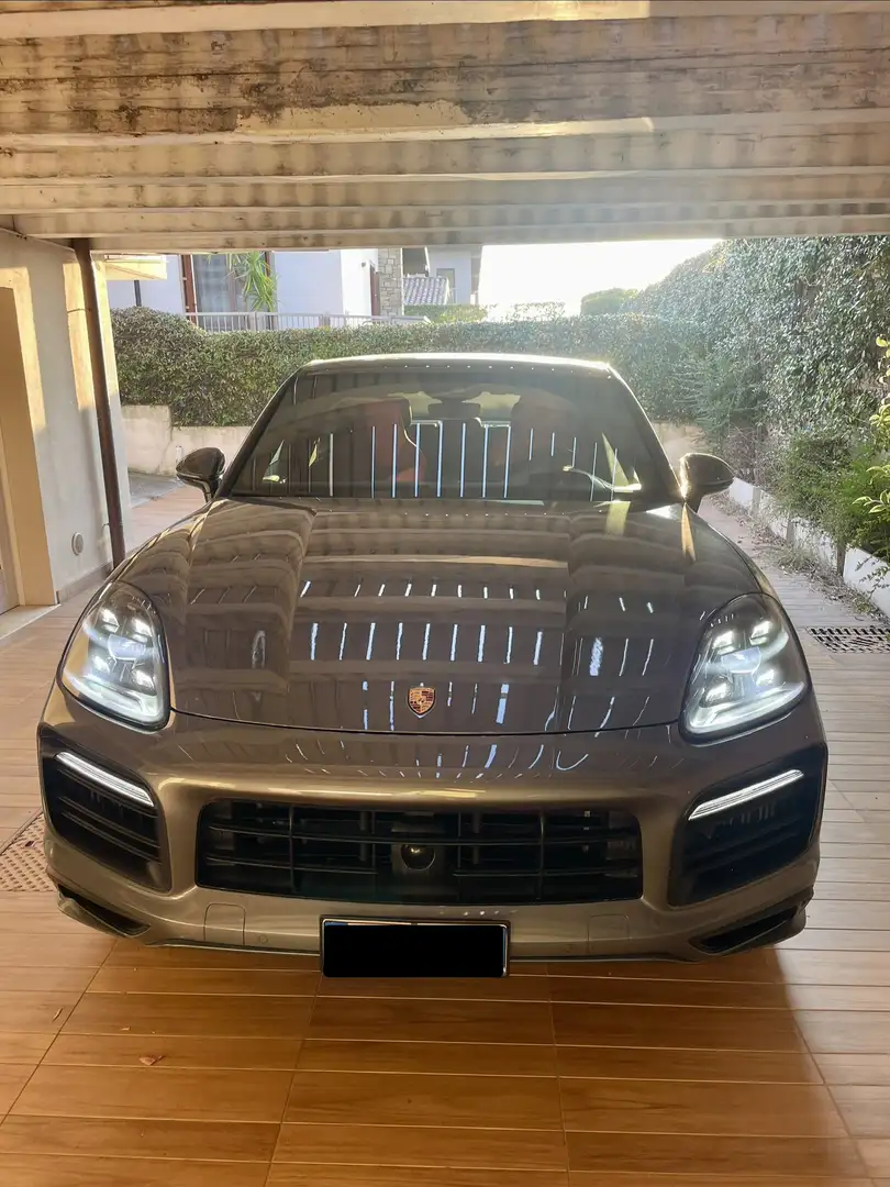Porsche Cayenne Coupè Gts - 1