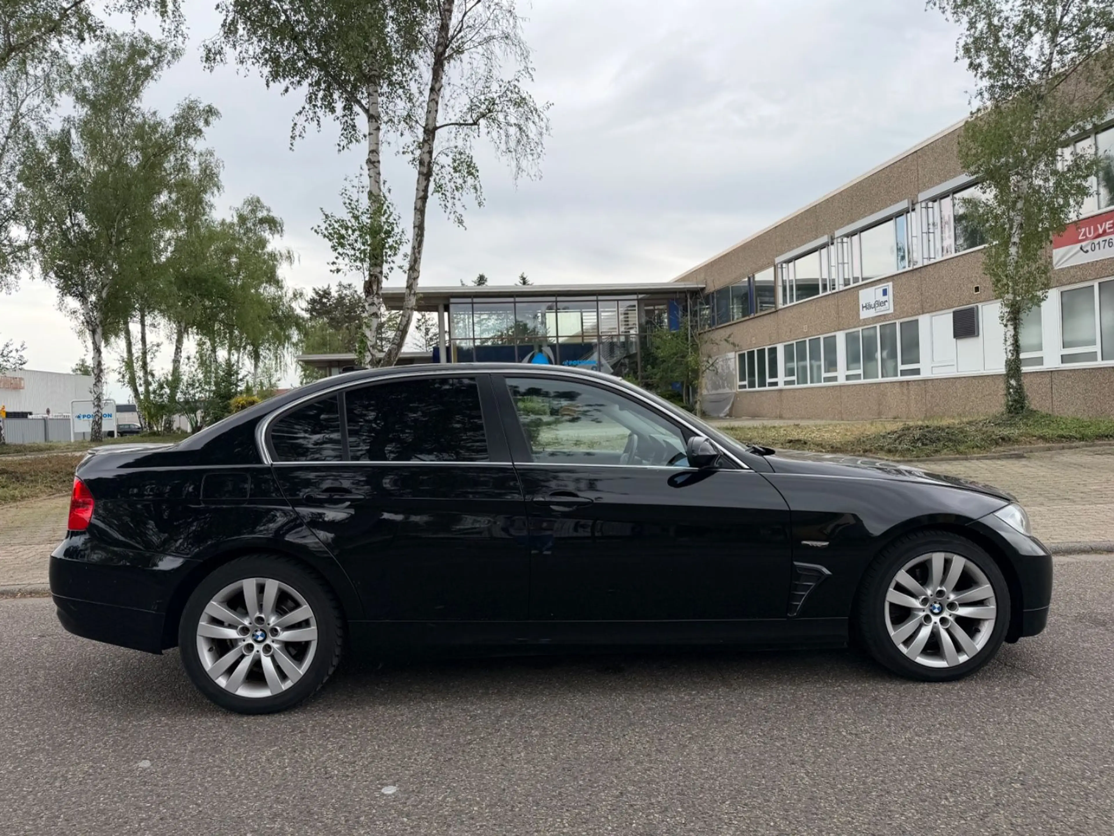 BMW 325 i 3 Limousine Automatik TÜV NEU & Garantie!!! — photo 6