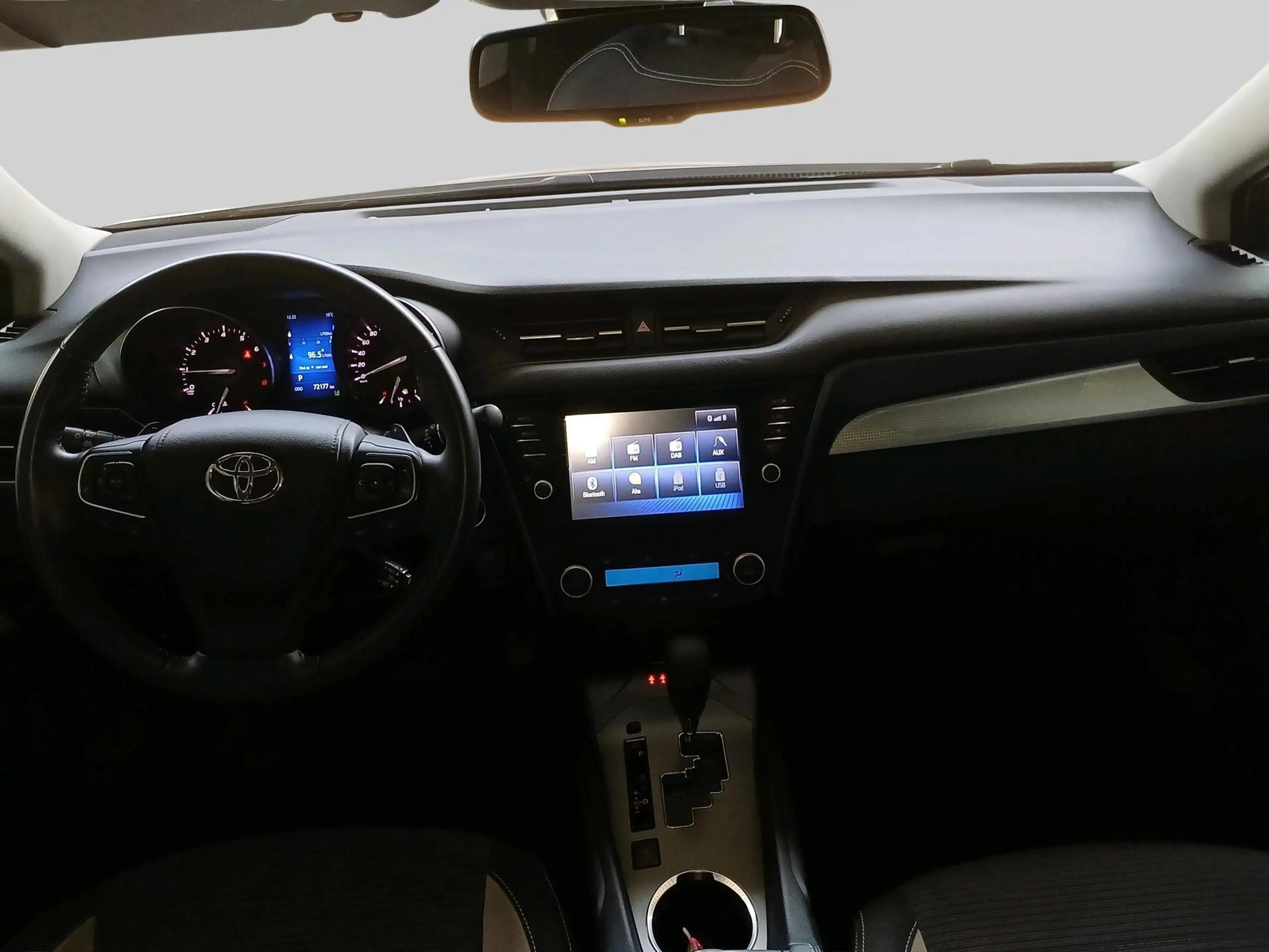 Toyota Avensis Sedan 1.8 Valvematic Multidrive S Comfort — photo 13