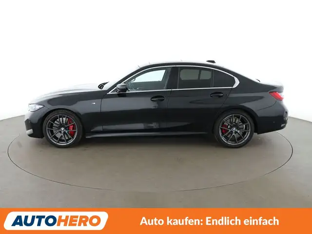BMW 3 Series view 3