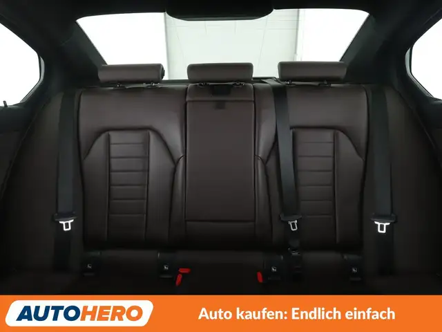 BMW 3 Series view 15