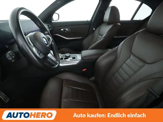 BMW 3 Series view 10