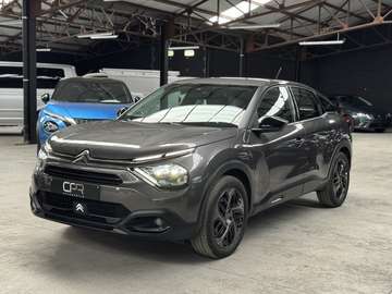 i * COCKPIT * CAMERA * LED * CRUISE * CLIM * HUD