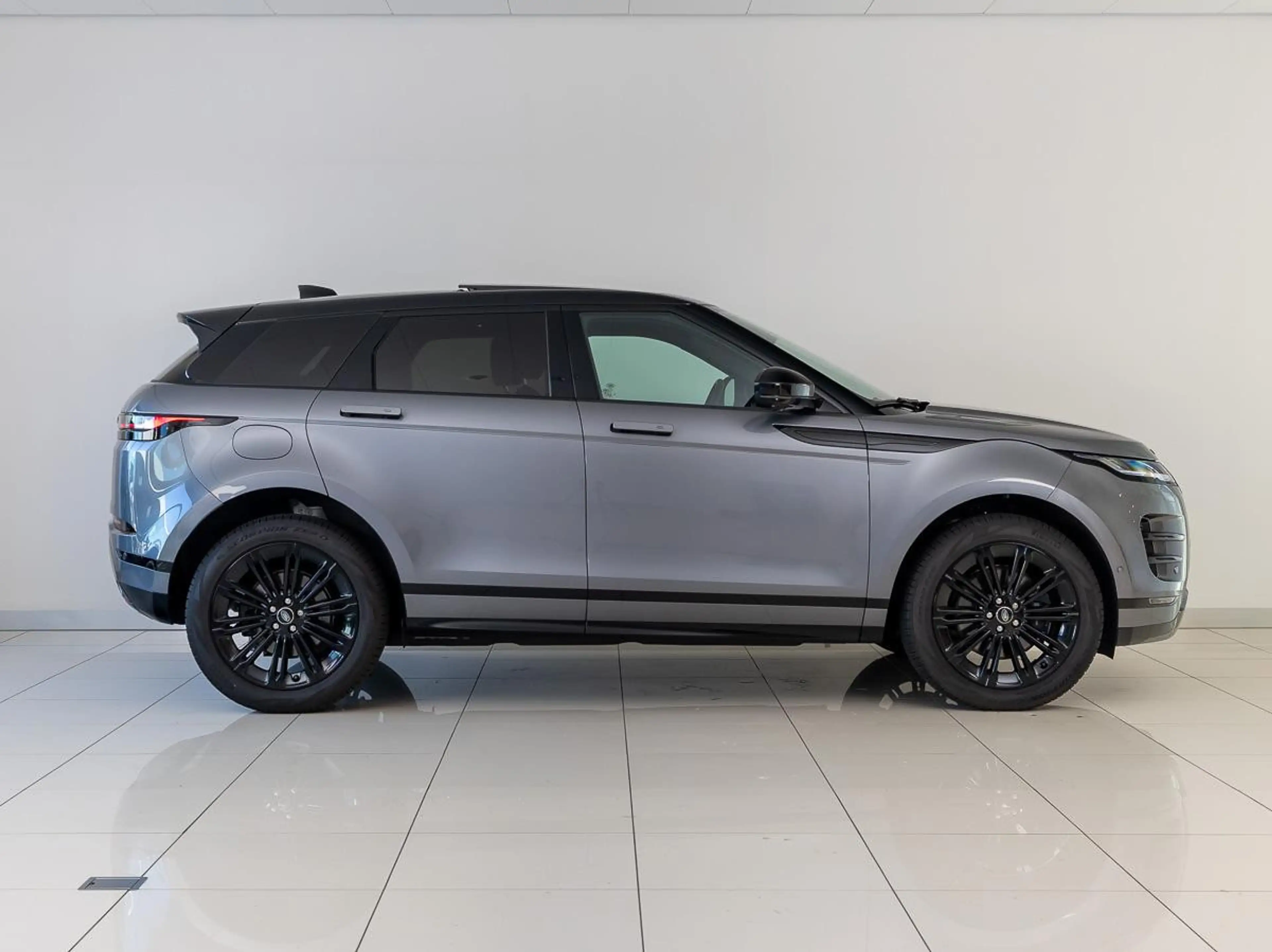 Land Rover Range Rover Evoque 1.5 P270e PHEV AWD SE Dynamic Edition l Cold Clima — photo 6
