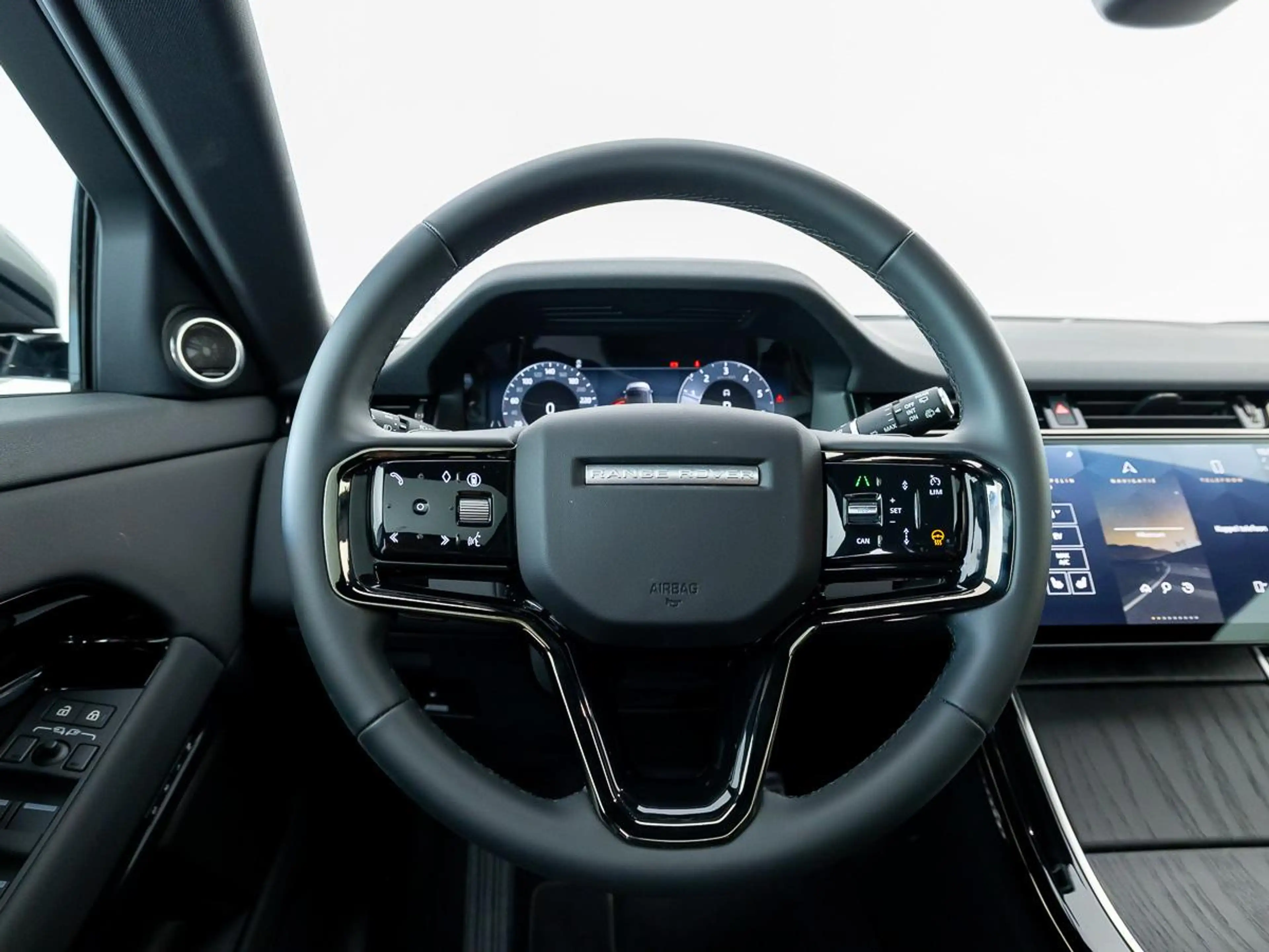 Land Rover Range Rover Evoque 1.5 P270e PHEV AWD SE Dynamic Edition l Cold Clima — photo 9