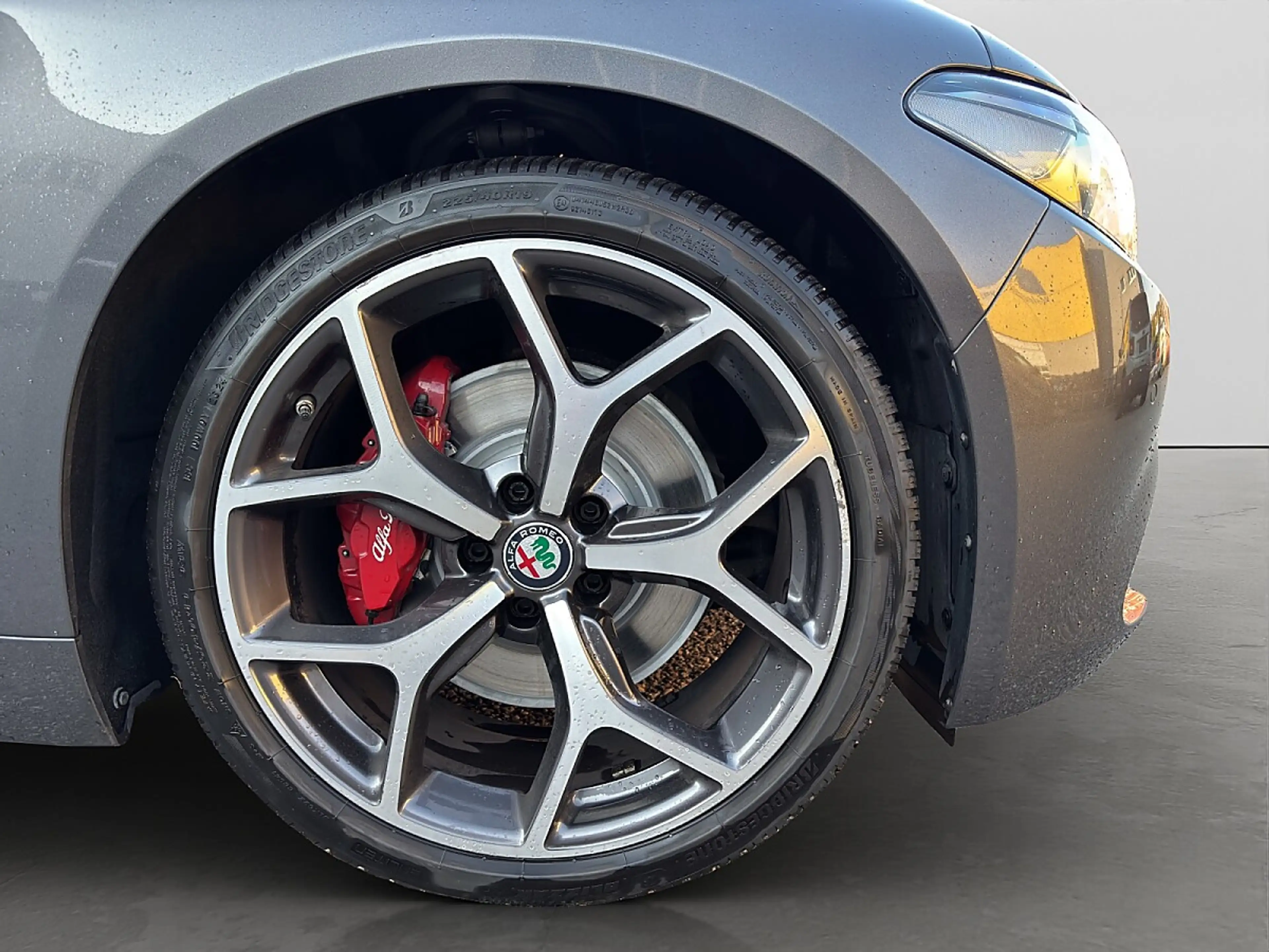 Alfa Romeo Giulia Ti 2,2 16V 190 AT8 — photo 8