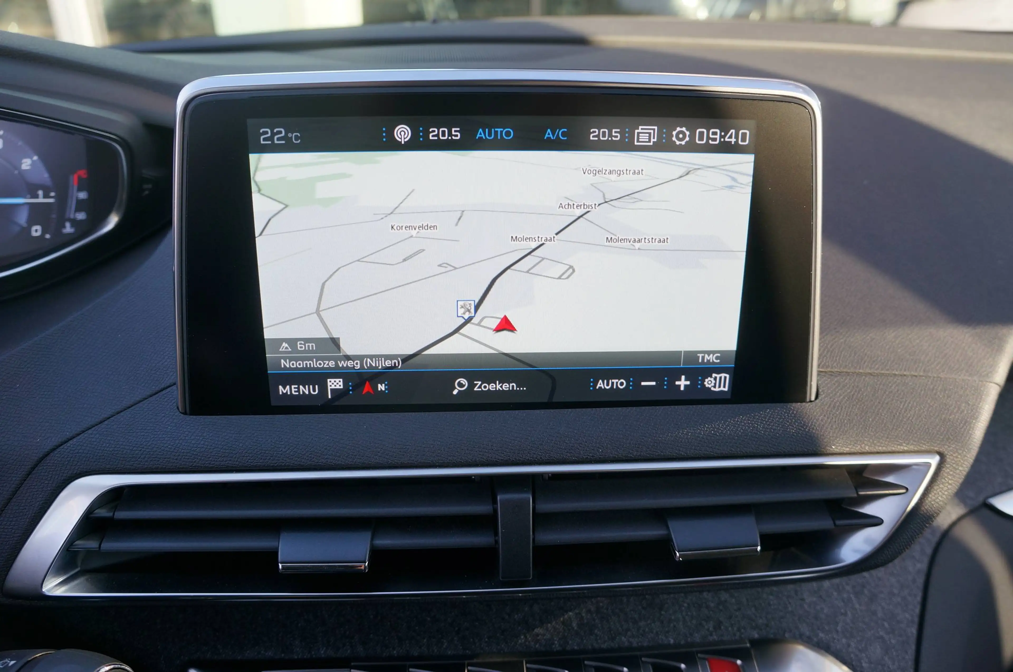 Peugeot 3008 3008 1.2 PureTech Allure (EU6.2) — photo 13