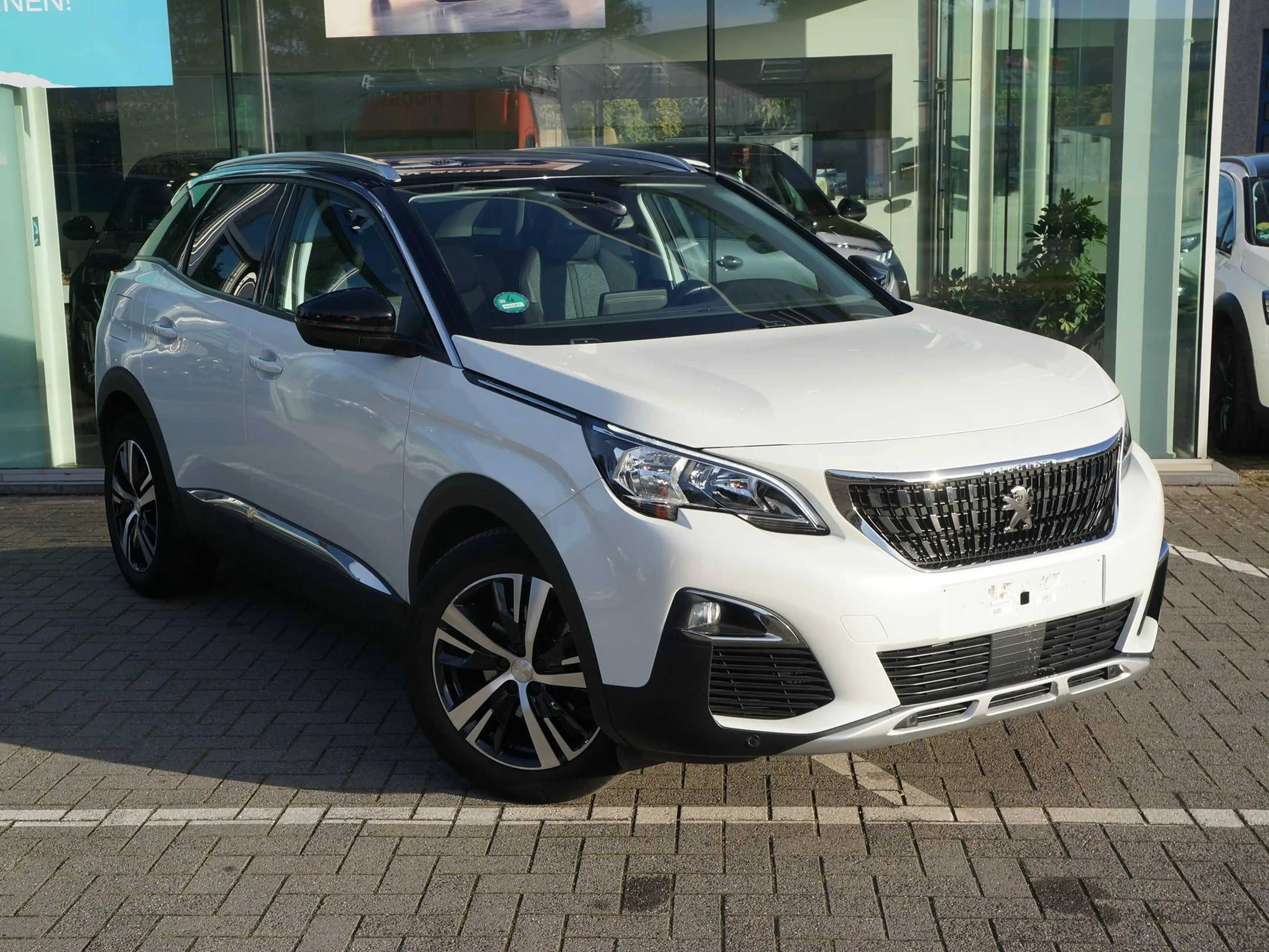 Peugeot 3008 3008 1.2 PureTech Allure (EU6.2) — photo 2