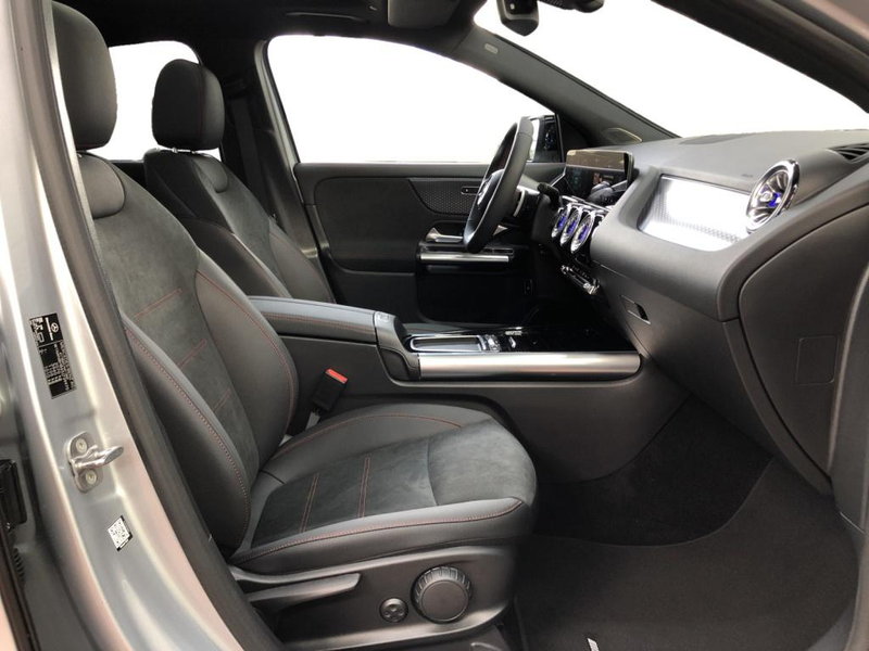 Mercedes-Benz GLA 200 AMG+ILS+MBUX+MBeam+Night+AHK+Pano+SHD — photo 5