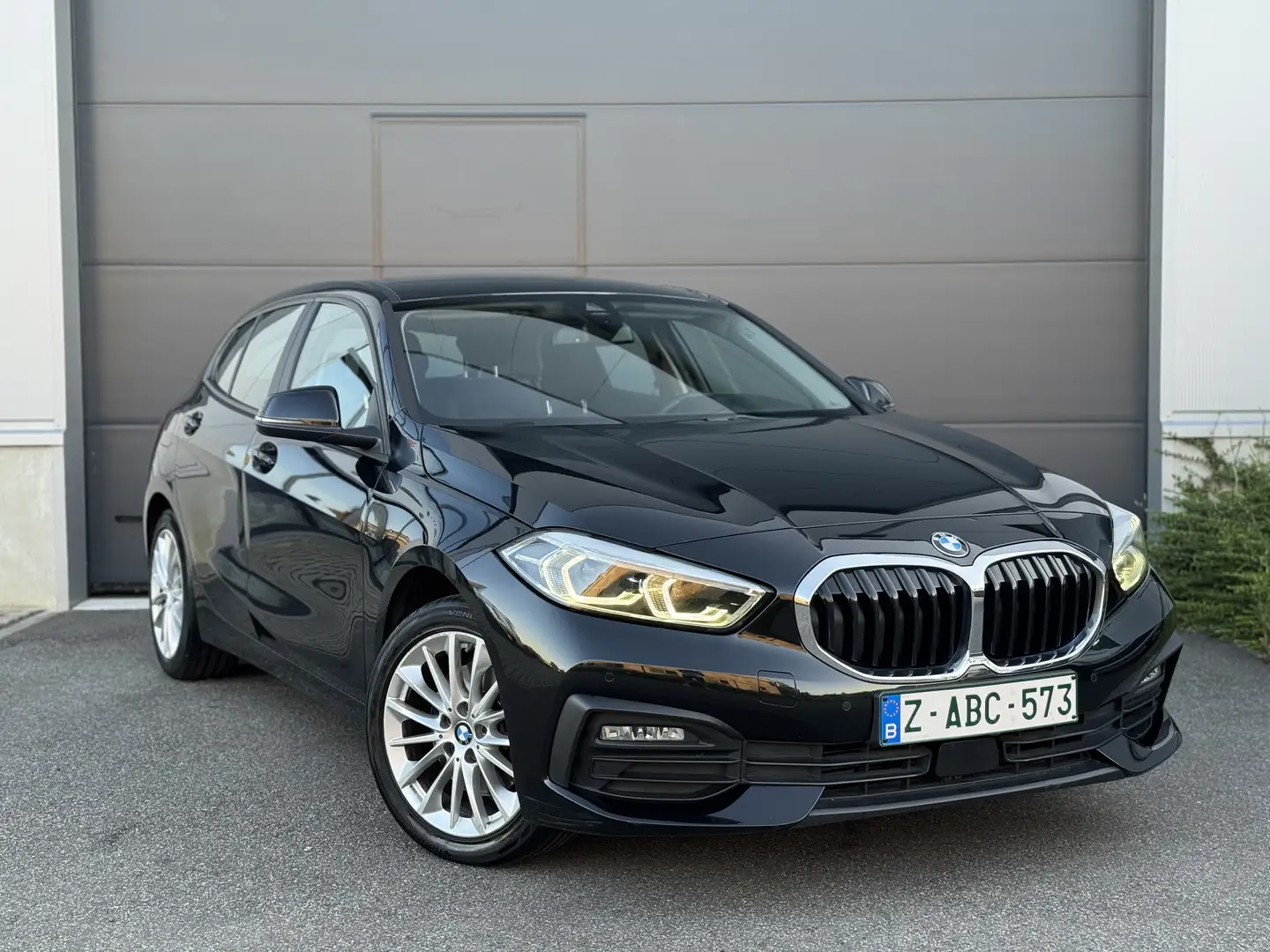 BMW 118 118i* FULL LED*APPLE CARPLAY*LANE ASSIST* Noir - 1