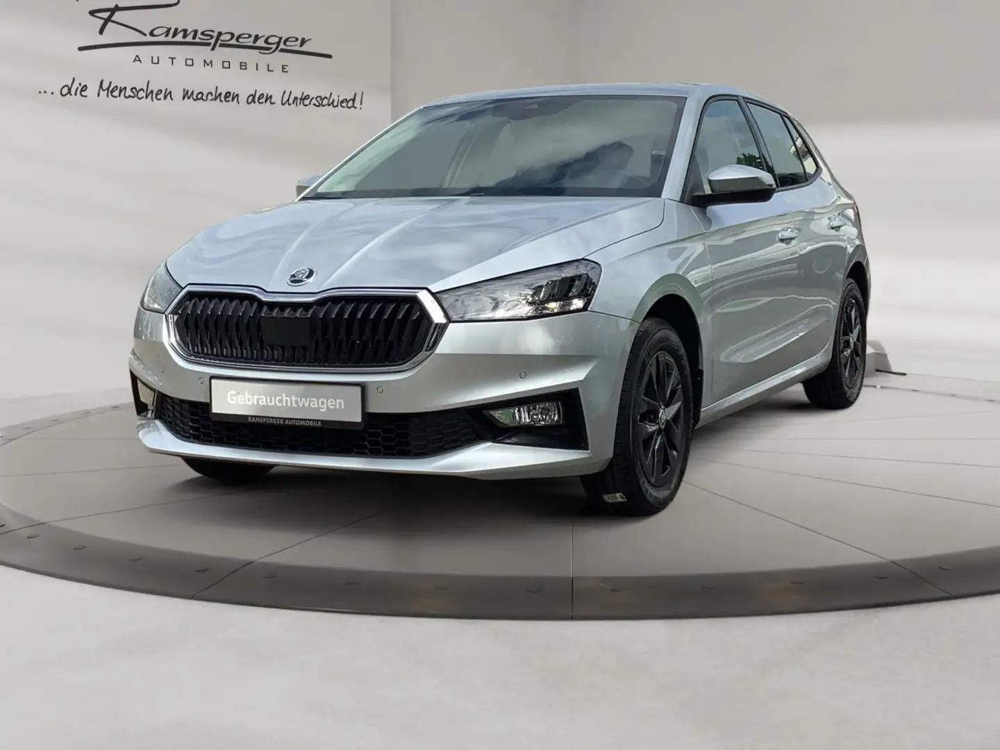 Skoda Fabia 1.0 TSI Selection GRA LED APP Kamera PDC Silber - 2