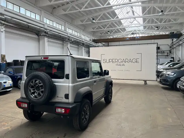 Suzuki Jimny view 4