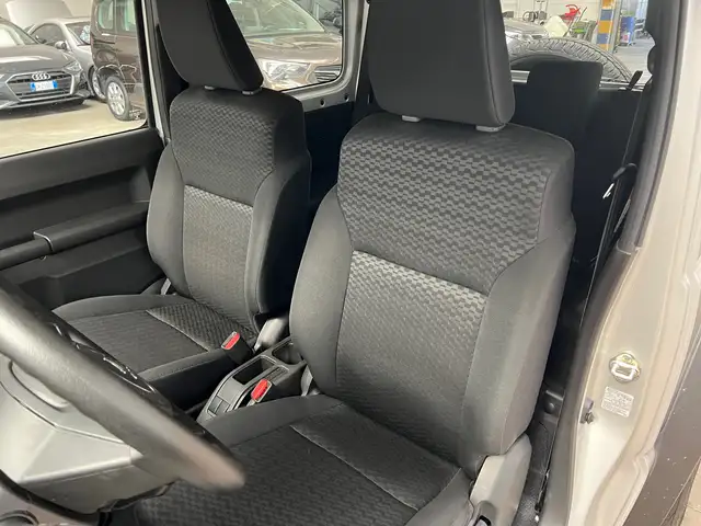 Suzuki Jimny view 9