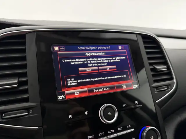 Renault Talisman view 25