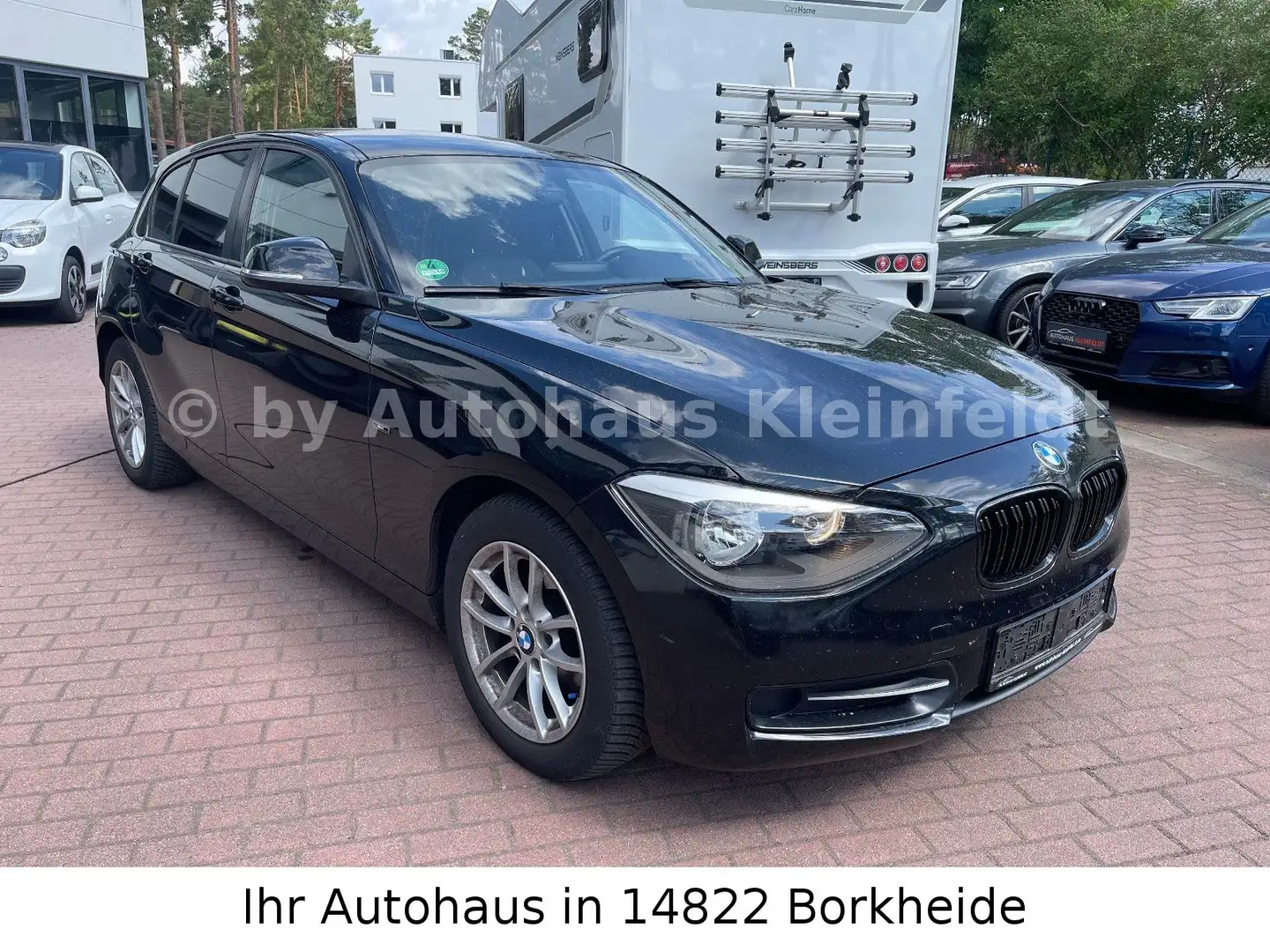 BMW 118 d Baureihe 1 Lim. 5-trg. |SHZ|PDC|KLIMA Schwarz - 2