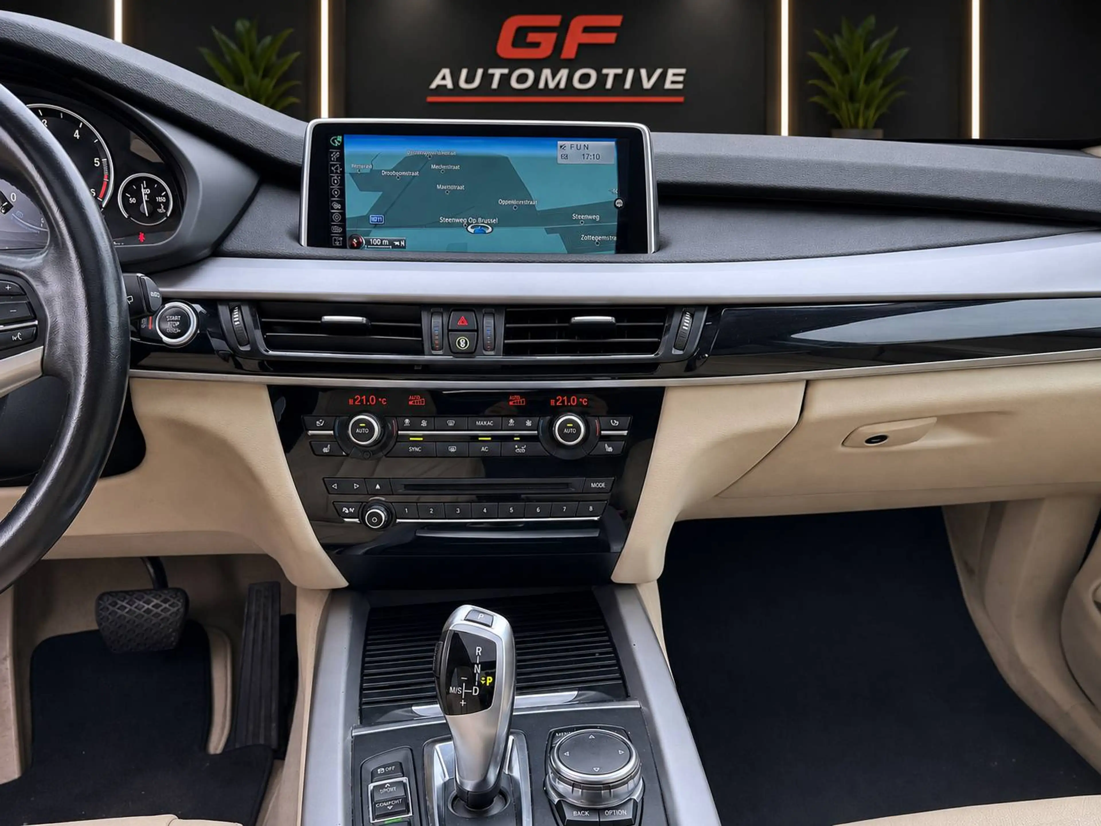 BMW X5 X5 2.0 dA sDrive25 — photo 6