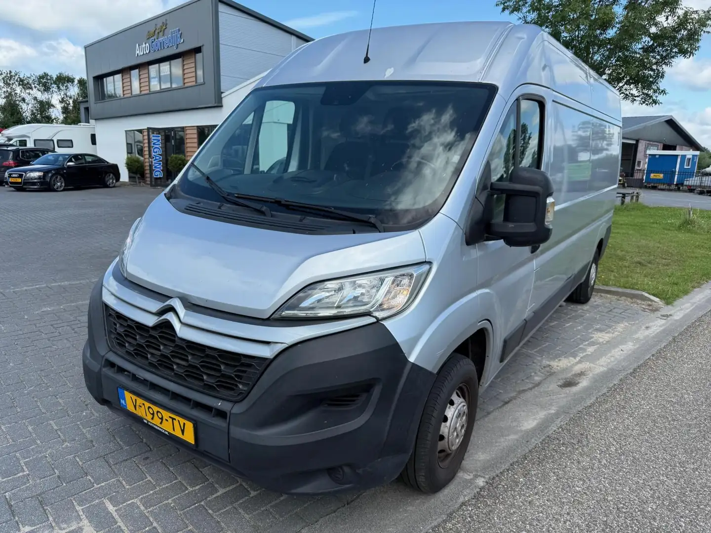 Citroen Jumper bestel 33 2.0 BlueHDi L3H2 Economy CLIMA,Camera Zilver - 2