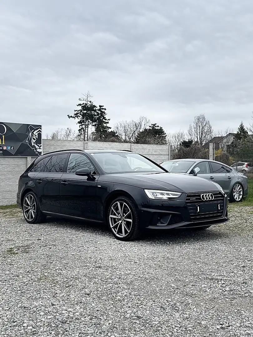 Audi A4 Avant 40 TDI quattro S-tronic Schwarz - 1