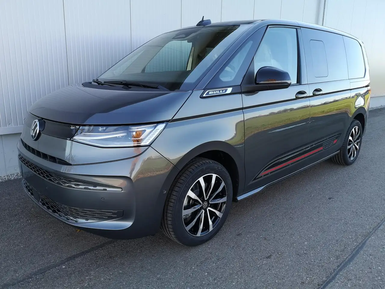 Volkswagen T7 Multivan 1,5eHybrid DSG 4Motion Sport Edition Premium KÜ 5