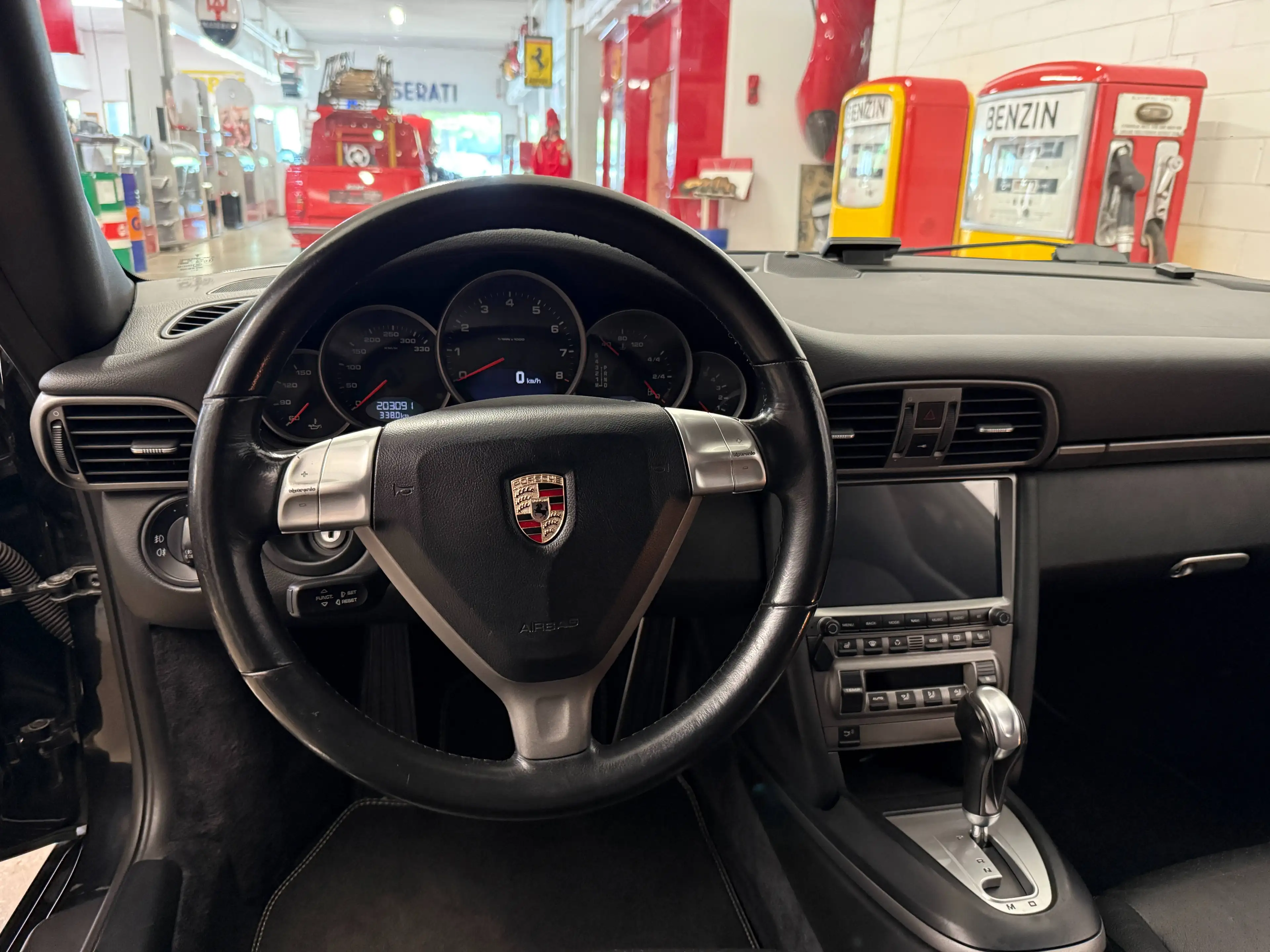 Porsche 997 911 Carrera Tiptronic — photo 8