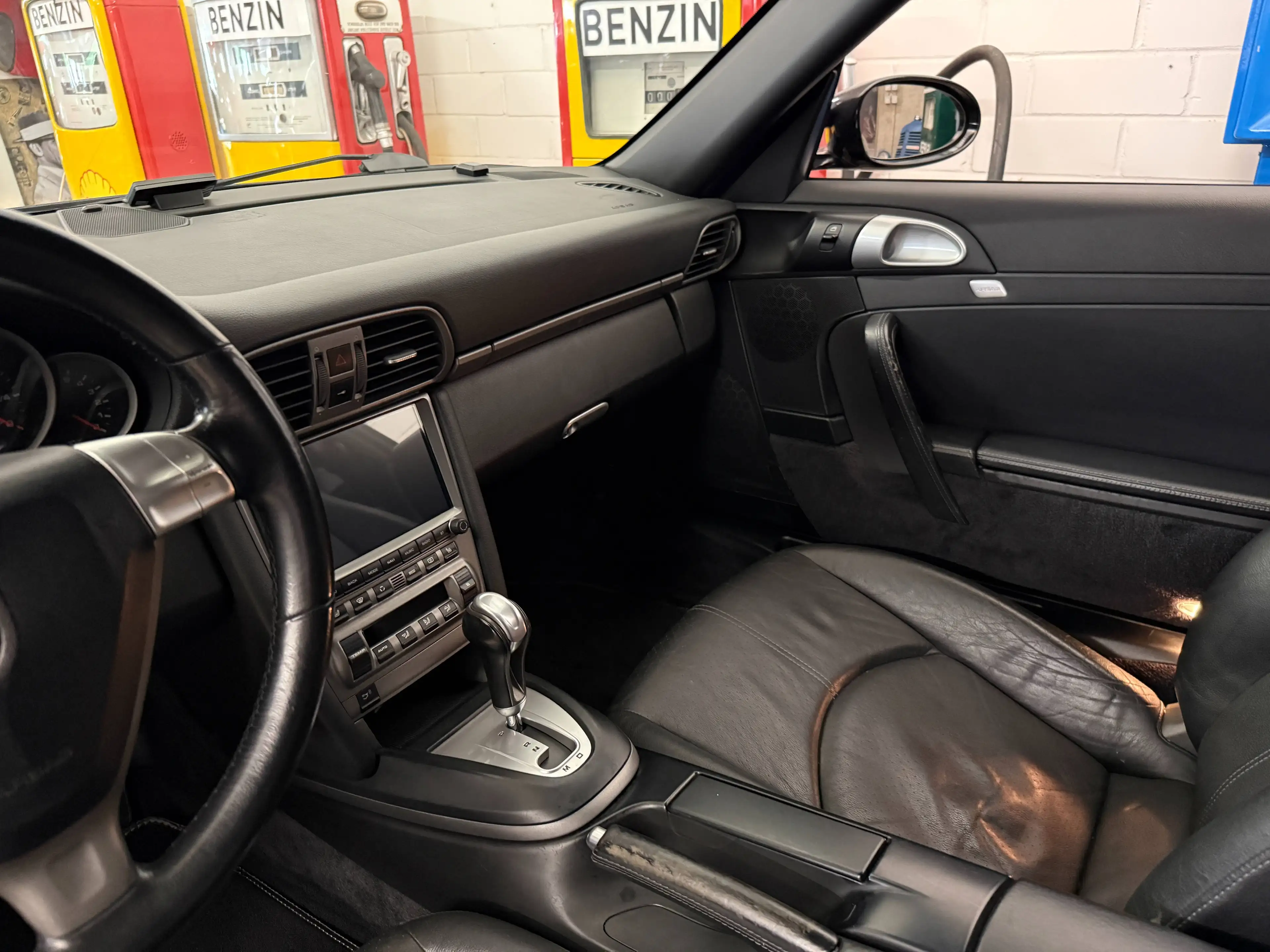 Porsche 997 911 Carrera Tiptronic — photo 9