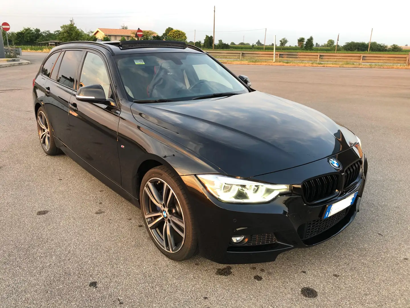 BMW 320 320d Touring xdrive Msport auto Noir - 1