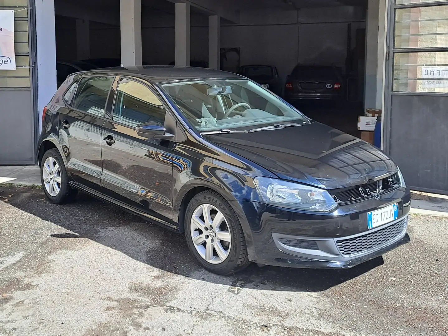 Volkswagen Polo 5p 1.2 tdi Comfortline Negro - 1