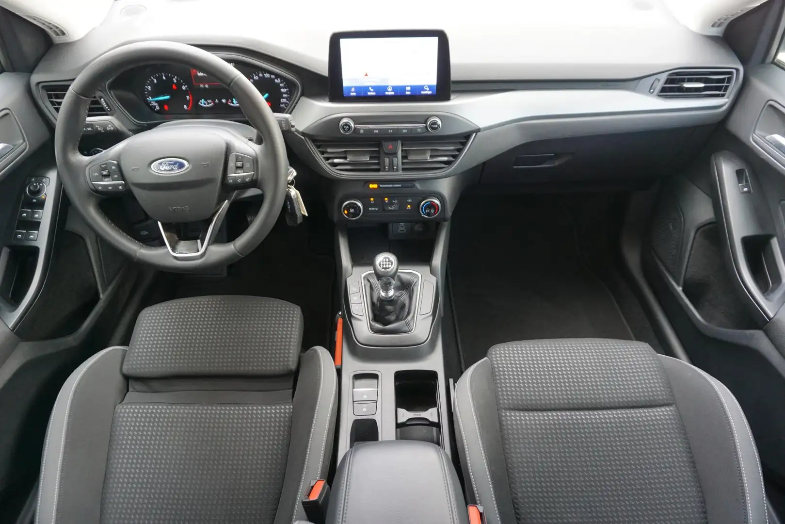 Ford Focus Wagon 1.0 EcoBoost 125PK Hybrid Connected/Comfort Blanc - 2