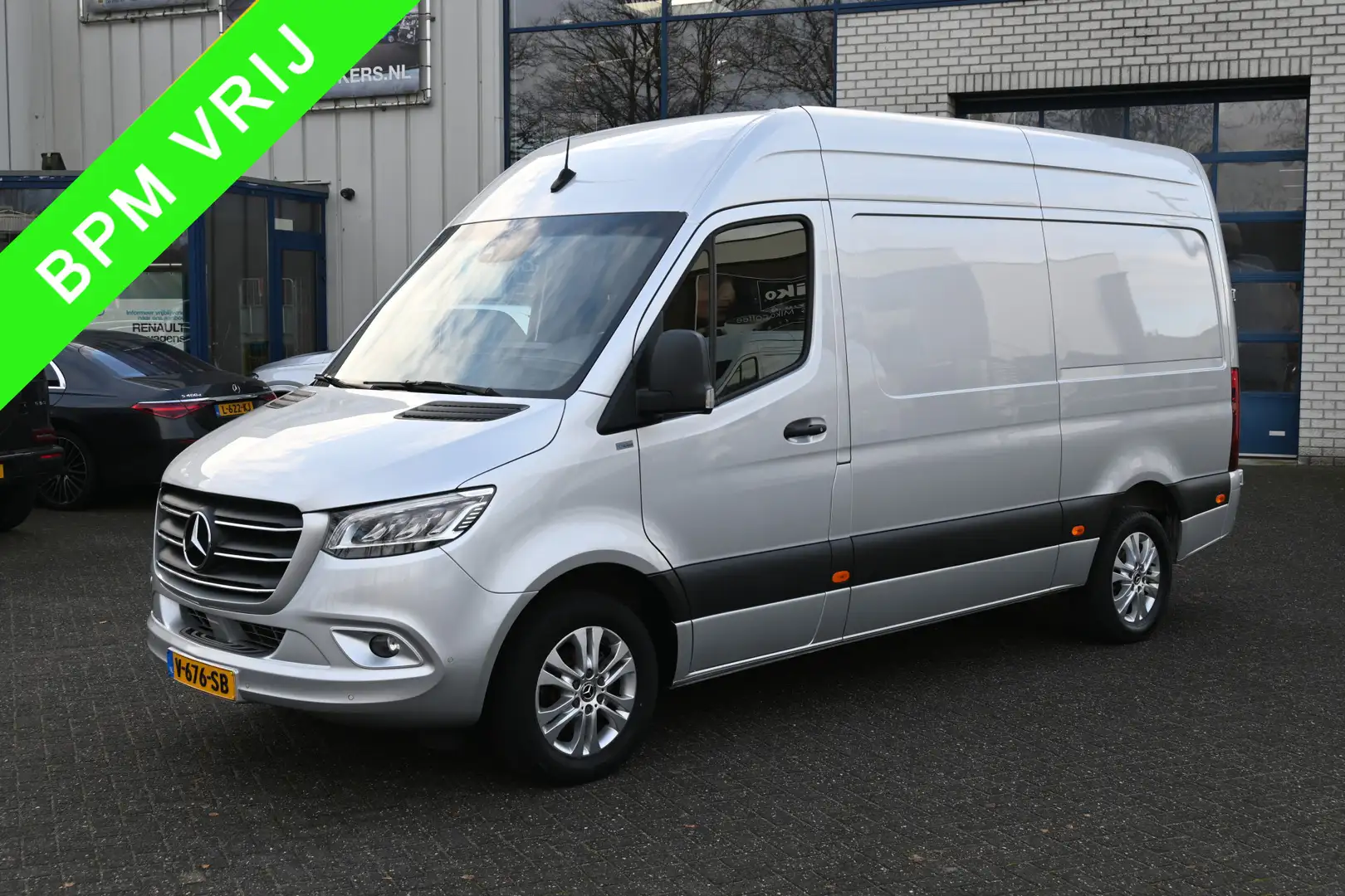 Mercedes-Benz Sprinter 319 CDI 3.0 V6 L2H2 LED, 10.25 MBUX met navigatie Argent - 1