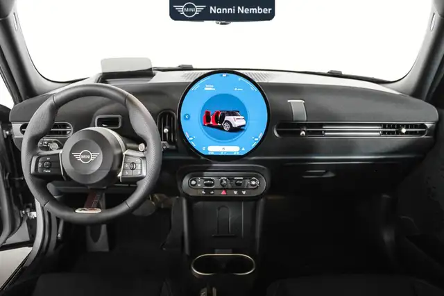 Mini Hatch view 11