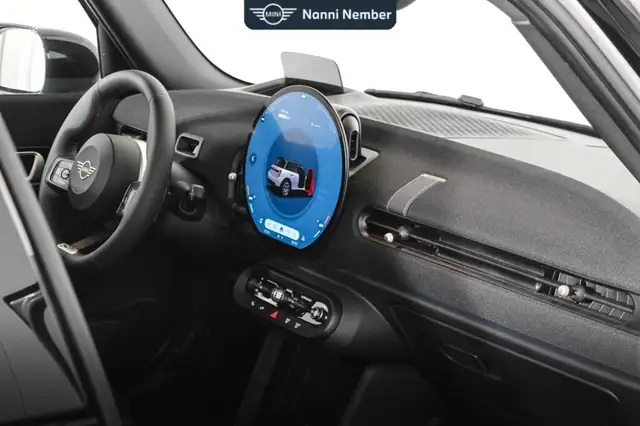 Mini Hatch view 8