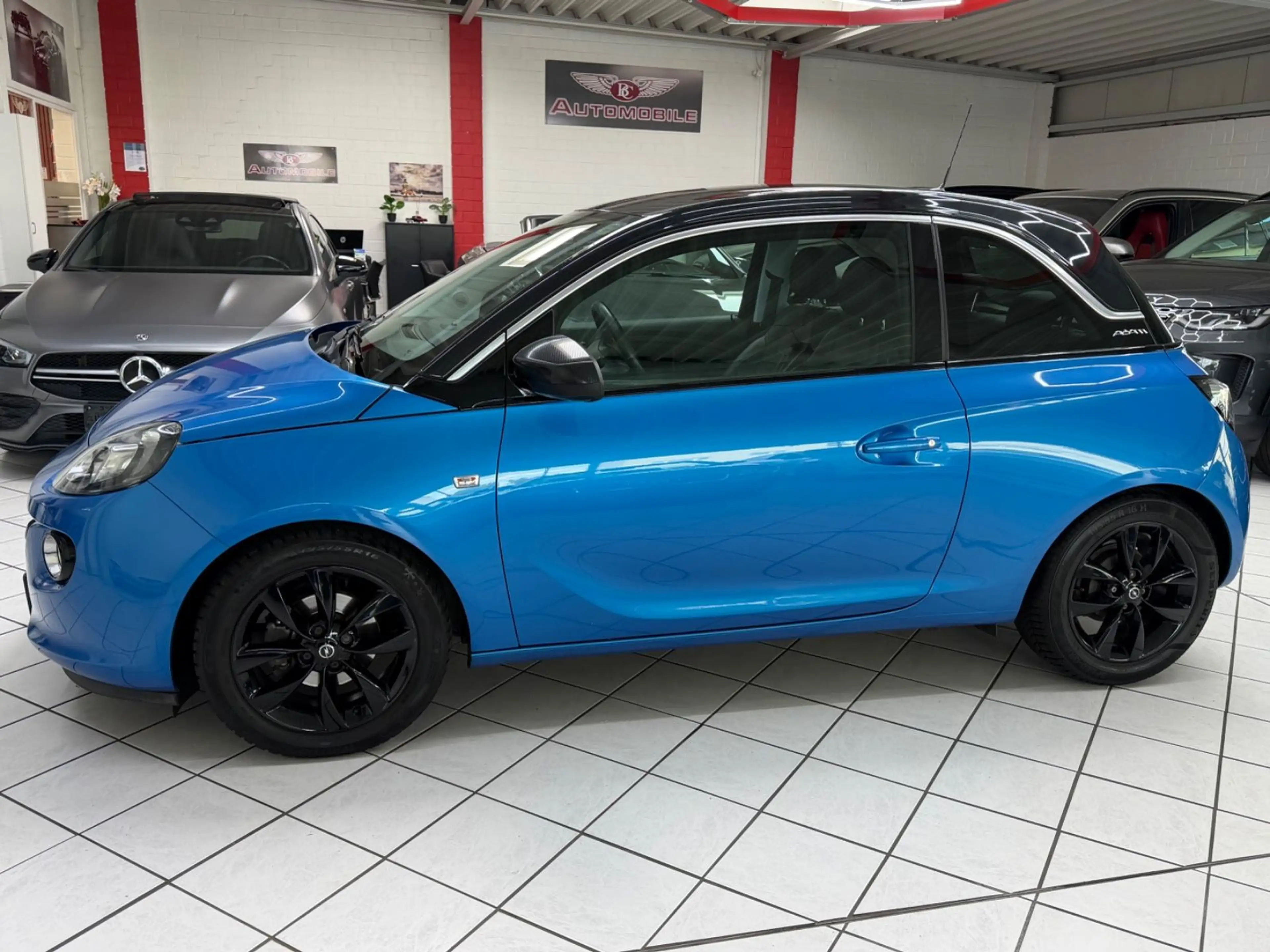 Opel Adam Slam 1.4 Sport Paket SHZ KLIMA SONDERMODELL — photo 4