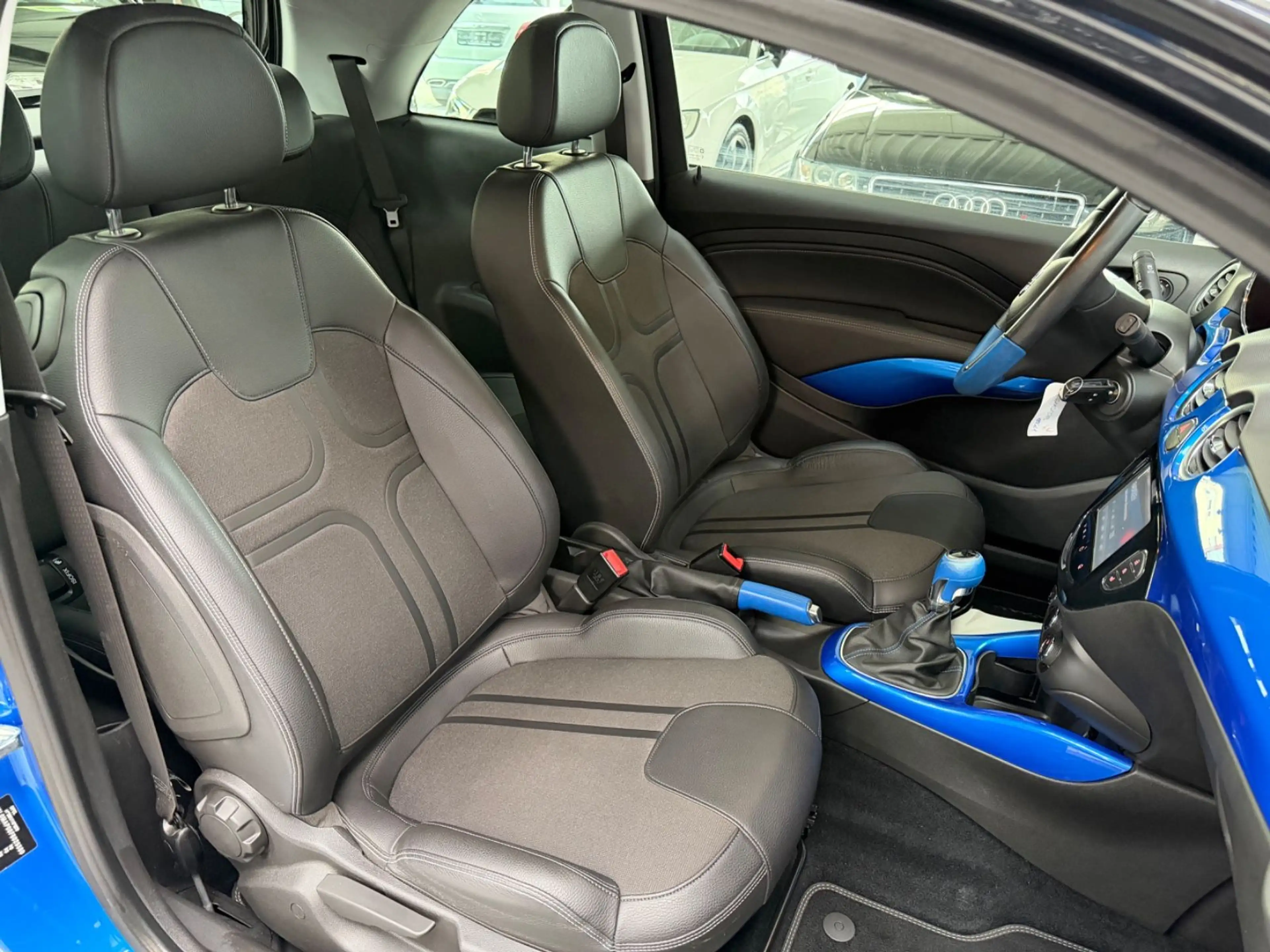 Opel Adam Slam 1.4 Sport Paket SHZ KLIMA SONDERMODELL — photo 10