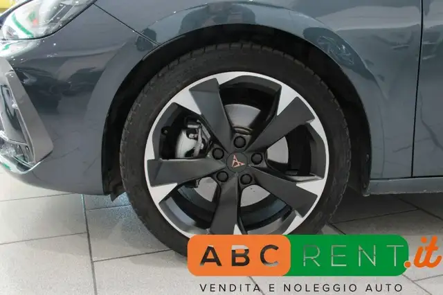 Cupra Leon view 2