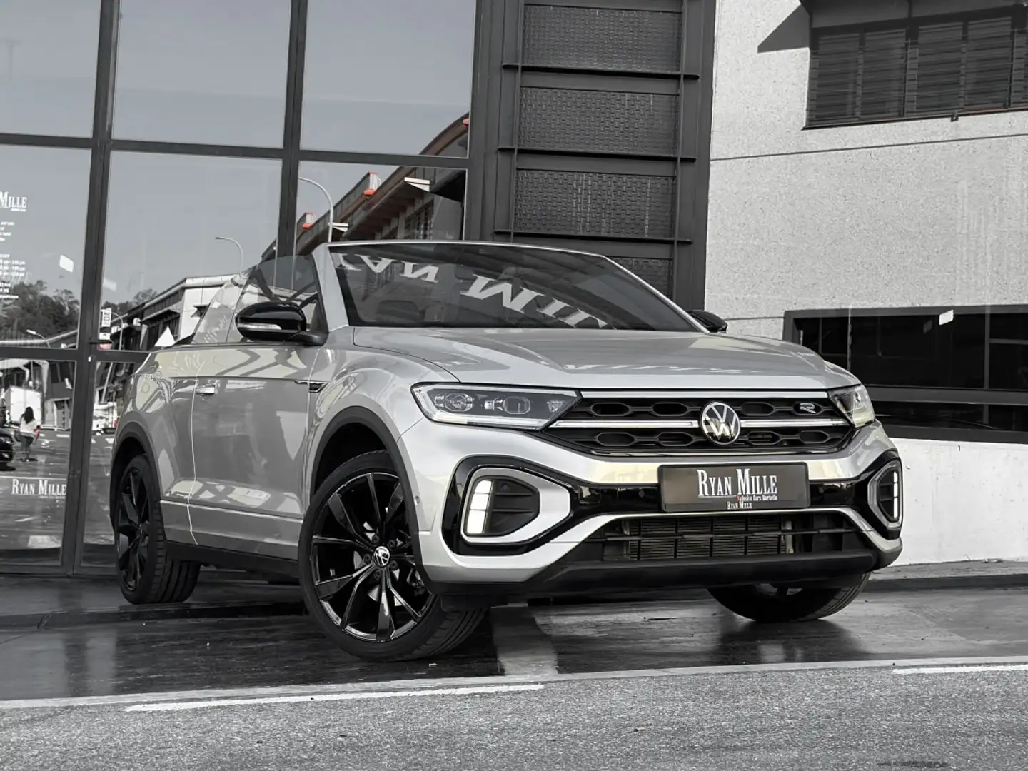 Volkswagen T-Roc Cabrio 1.5 TSI R-Line DSG7 110KW Beige - 1