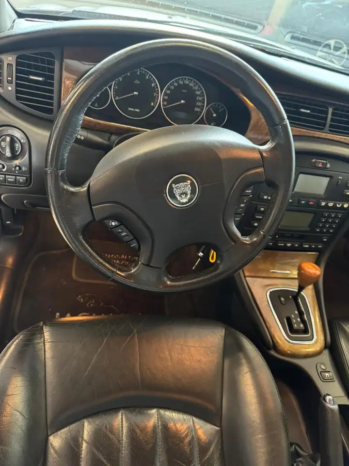 Jaguar X-Type Berlina 2.5 V6 Executive, foto 8