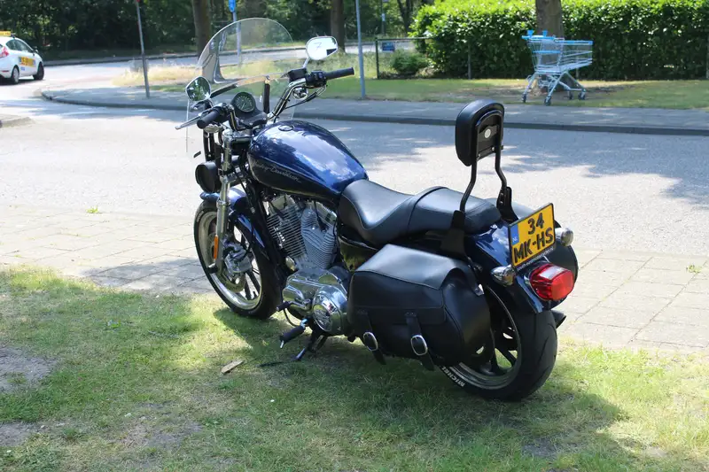 Harley-Davidson Sportster 883 - foto 6