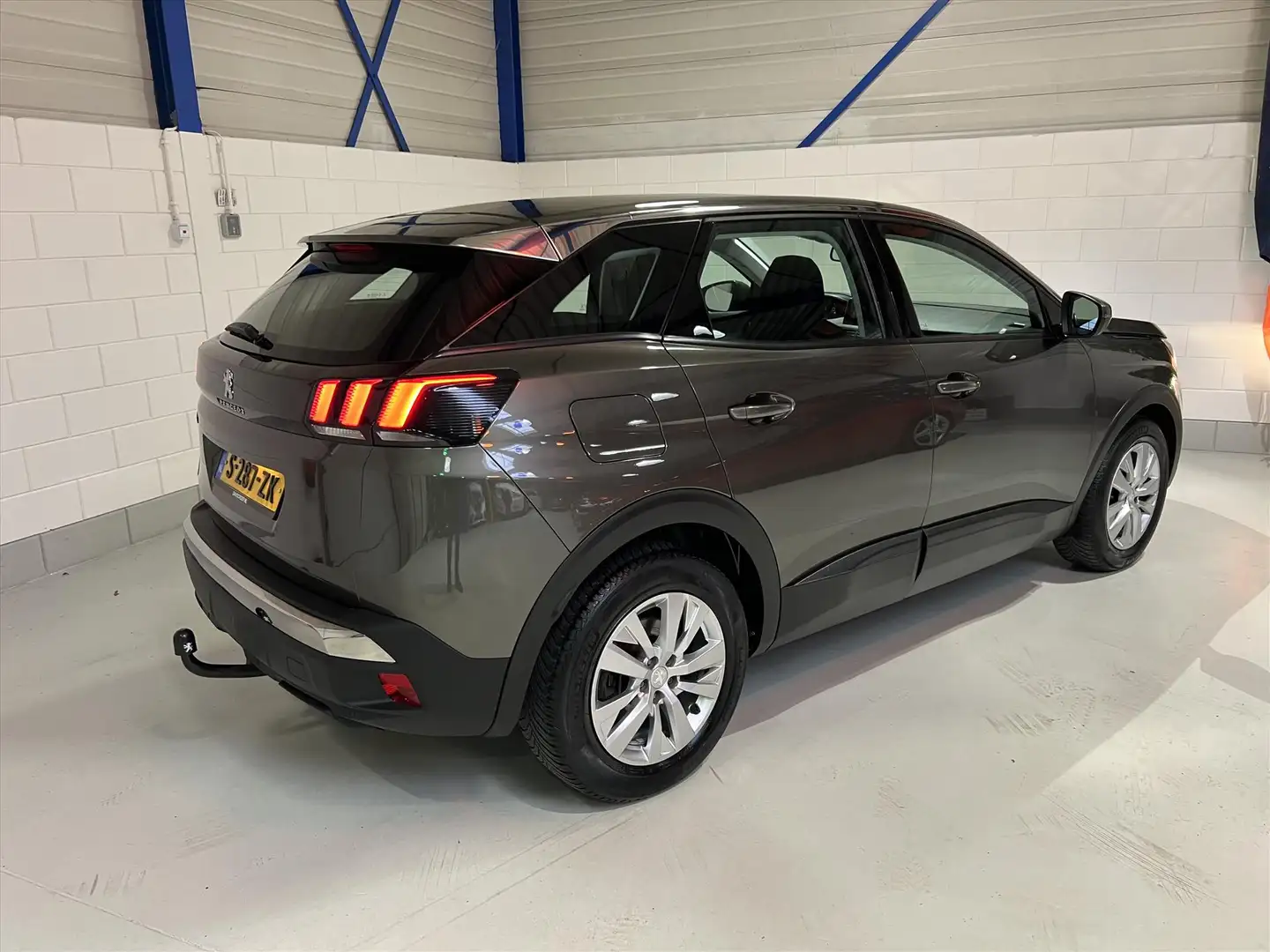 Peugeot 3008 1.2 PureTech 130pk AUT, Trekhaak, Blue Premium Grigio - 2