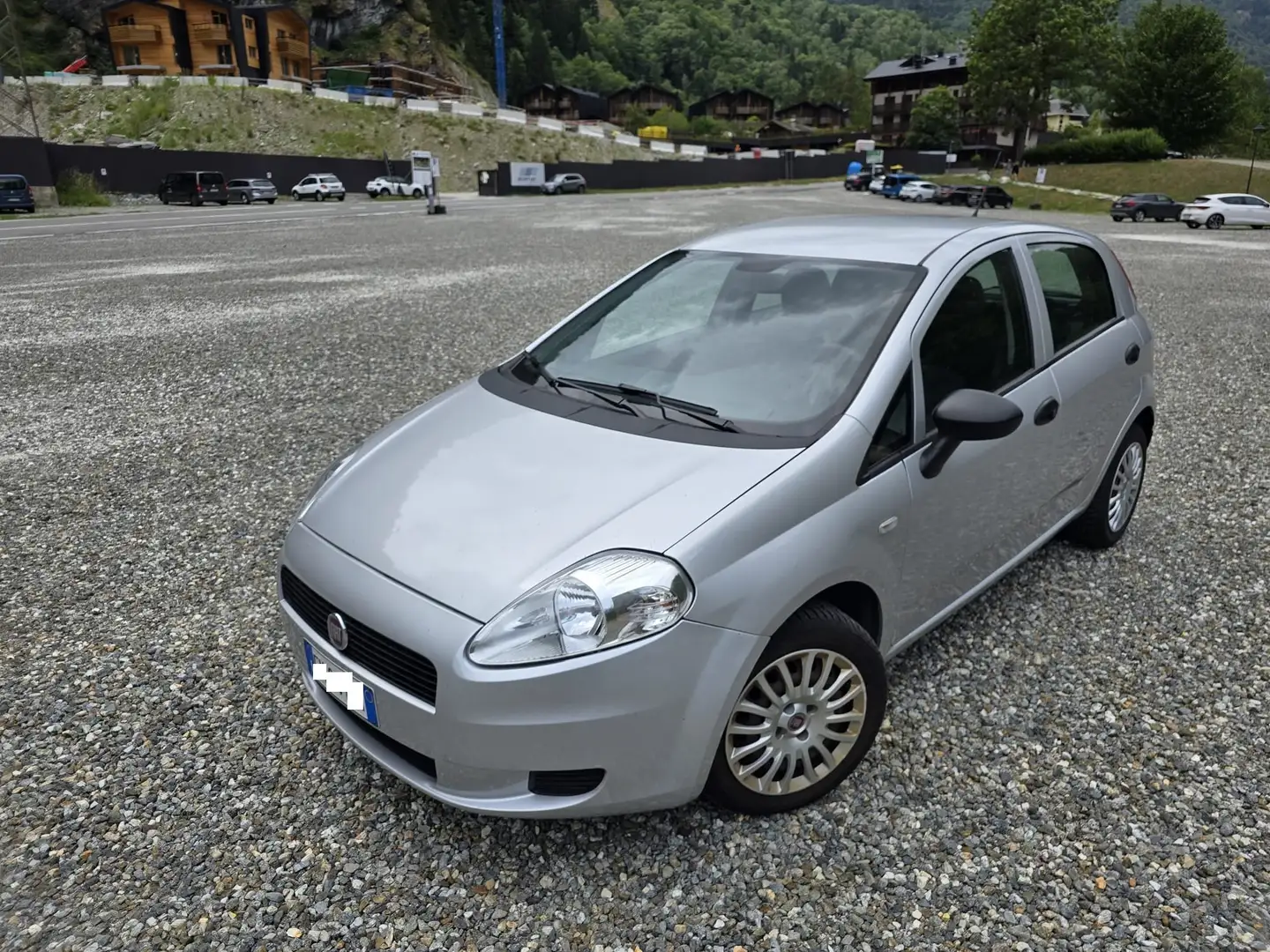 Fiat Grande Punto Grande Punto 5p 1.2 Actual s Plateado - 1