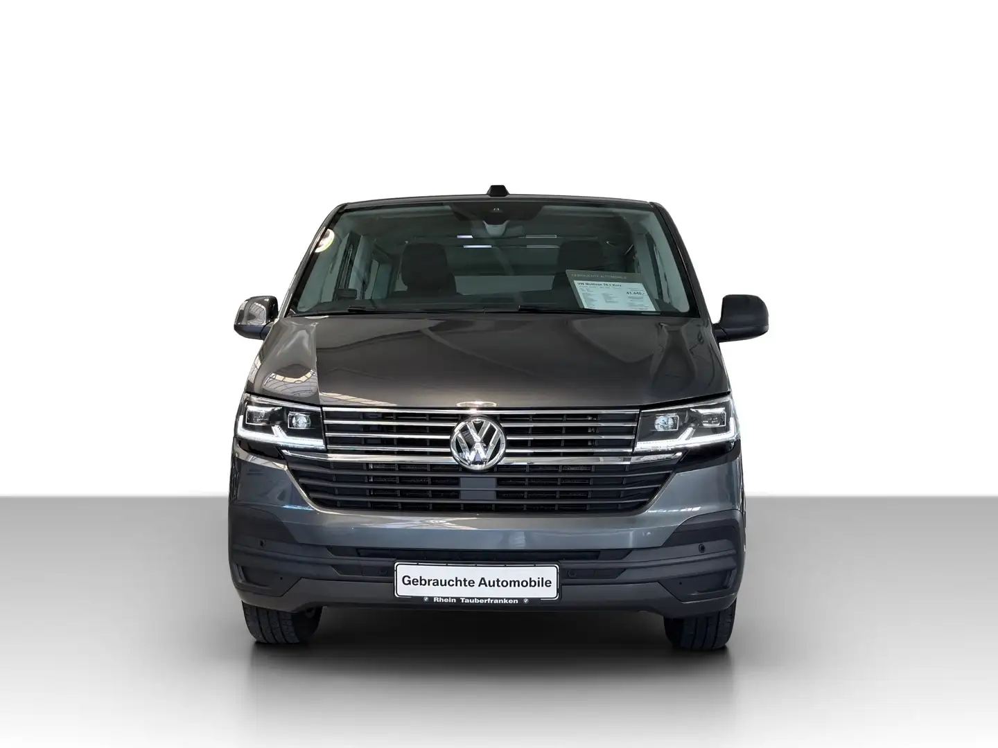 Volkswagen T6.1 Multivan Kurz AHK*Navi* Grau - 2
