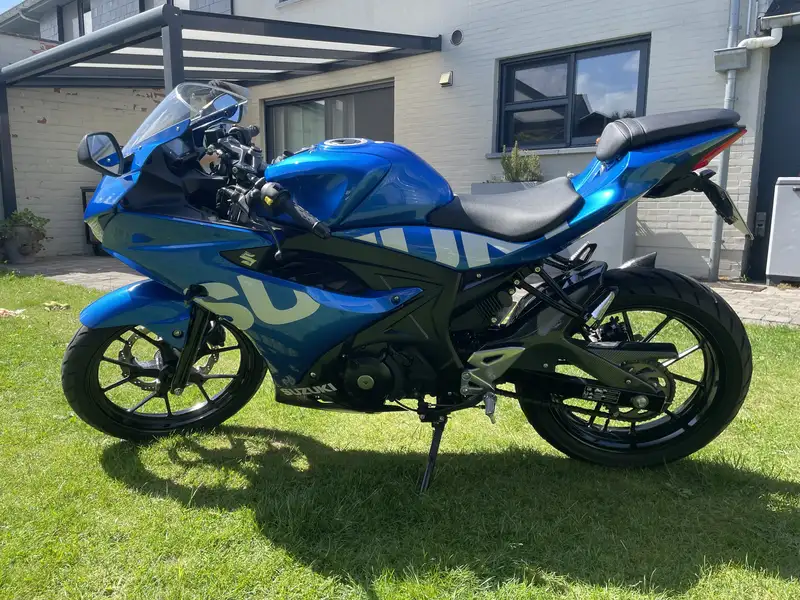 Suzuki GSX-R 125 - foto 6